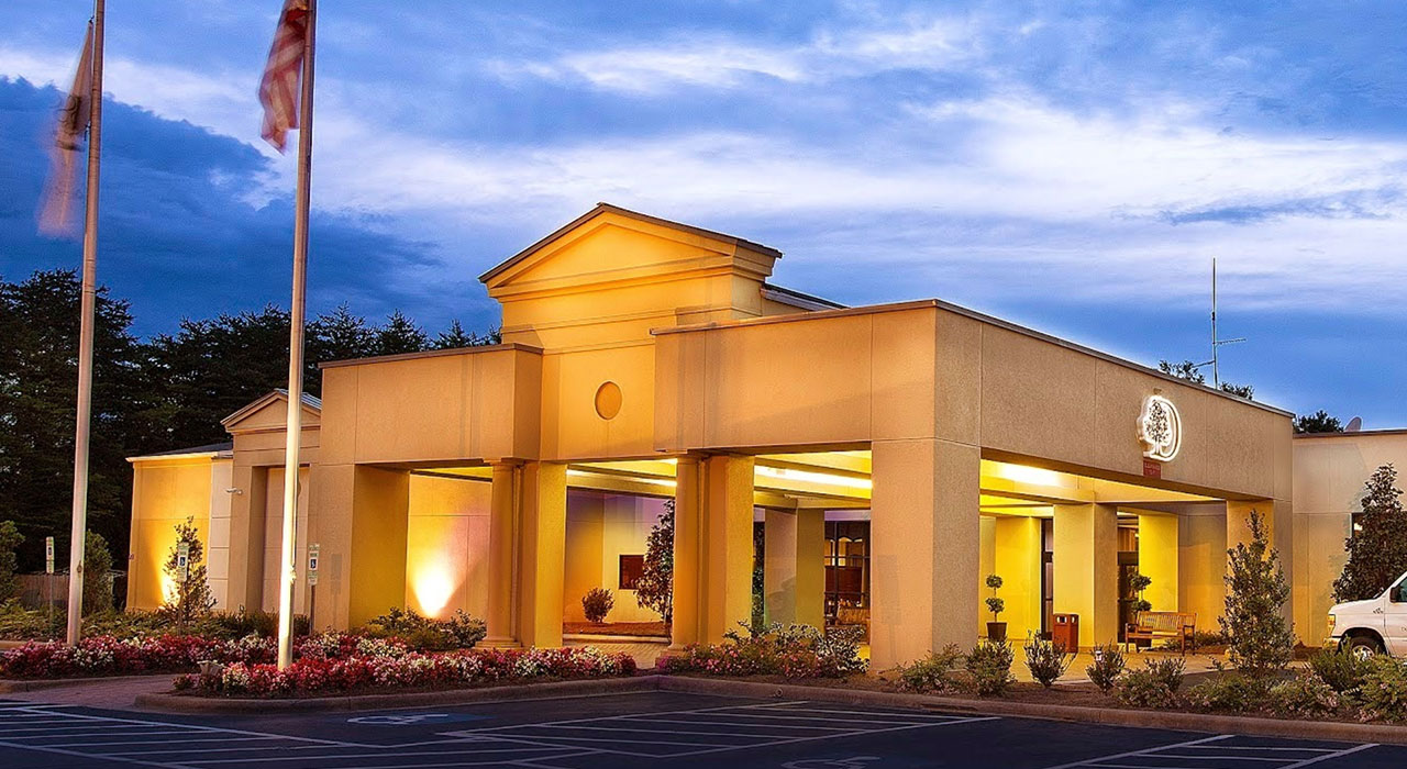 DoubleTree by Hilton Charlotte Airport